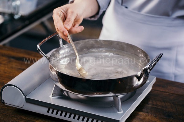 hoc-lam-banh-sinh-nhat-rau-cau học làm bánh sinh nhật rau câu