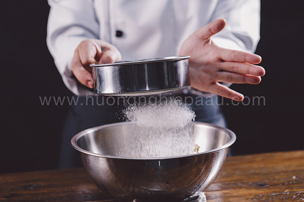 lop-lam-banh-custard lớp làm bánh bánh custard