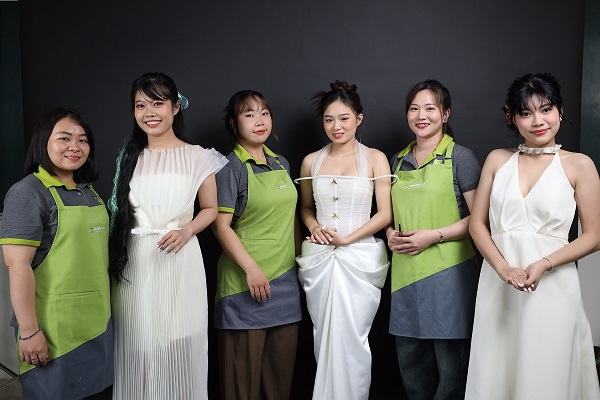 ekip make-up và hair của hnaau