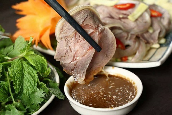 hoc-lam-bo-to-hap-rau-rung học làm bò tơ hấp rau rừng