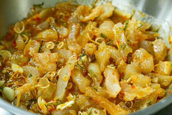 hoc-lam-goi-bo học làm gỏi bò
