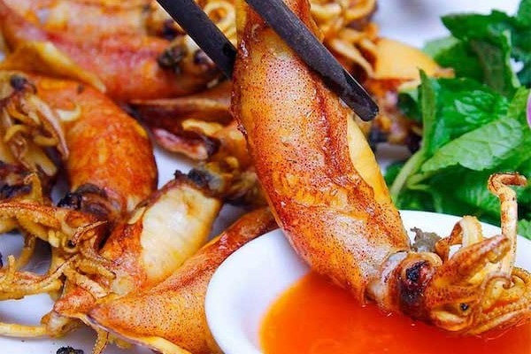 hoc-lam-muc-trung-chien-mam học làm mực trứng chiên mắm